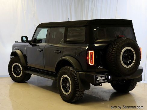 Used 2021 Ford Bronco Outer Banks w/ Sasquatch Package image 9