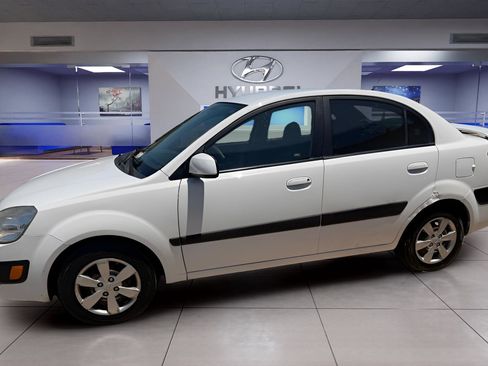 Used 2009 Kia Rio LX FWD image 8