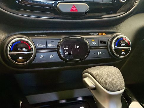 Used 2024 Kia Soul S FWD image 10
