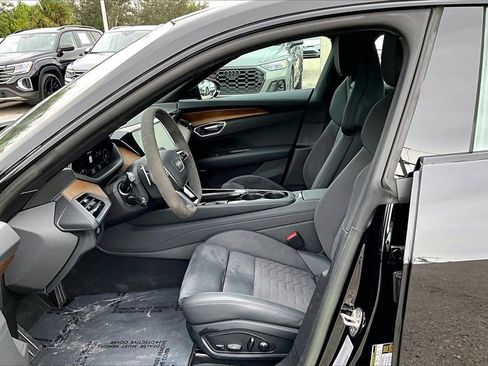 Certified 2023 Audi e-tron GT Premium Plus image 21