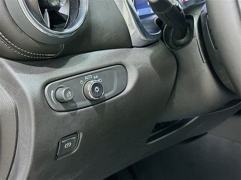 Used 2024 Chevrolet Blazer LT w/ Sound & Technology Package image 10