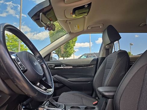 Used 2024 Kia Seltos S AWD/4WD image 32