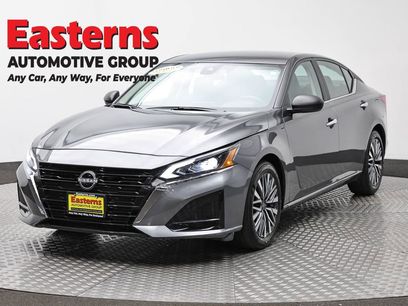 Used 2025 Nissan Altima 2.5 SV