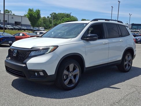 Used 2021 Honda Passport Touring image 3