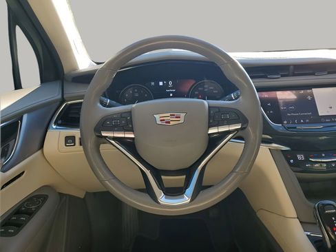 Used 2020 Cadillac XT6 Premium Luxury image 25