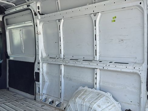 Used 2025 RAM ProMaster 2500 w/ Convenience Group FWD image 25