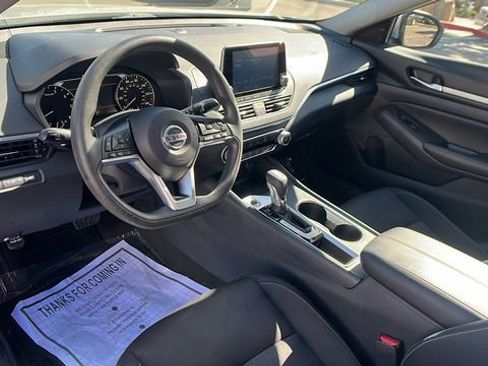Used 2022 Nissan Altima 2.5 SV image 16