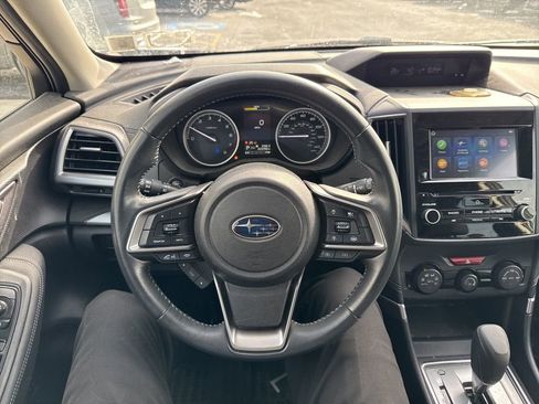 Used 2023 Subaru Forester Premium image 9