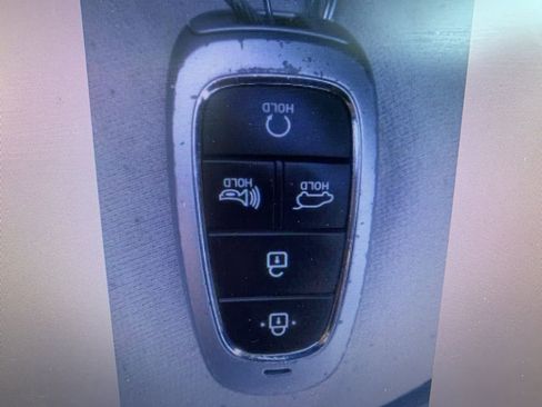 Used 2024 Hyundai Palisade Limited image 4