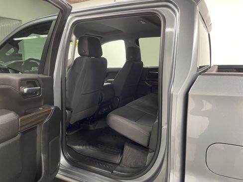Used 2022 Chevrolet Silverado 1500 RST image 13