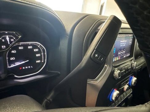 Used 2019 GMC Sierra 1500 SLT w/ SLT Premium Package AWD/4WD image 38