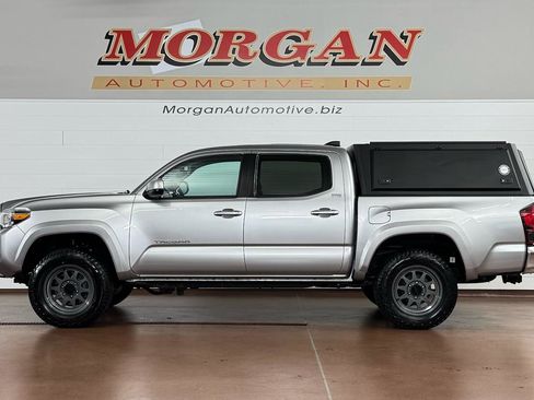 Used 2022 Toyota Tacoma SR5 image 7