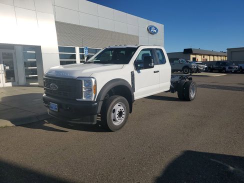 Used 2024 Ford F550 2WD SuperCab Super Duty image 1