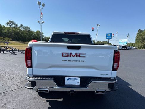 New 2026 GMC Sierra 1500 SLE AWD/4WD image 4