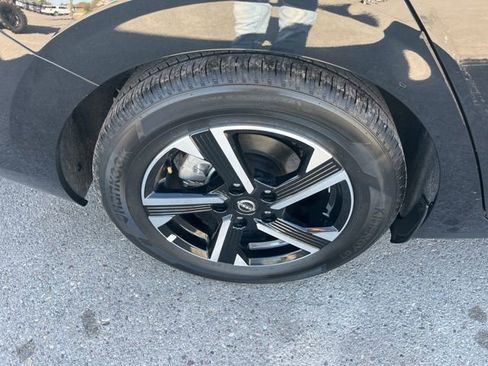 Used 2025 Nissan Sentra SV FWD image 18