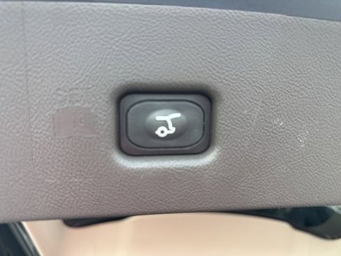 Used 2022 Lincoln Nautilus Reserve image 18