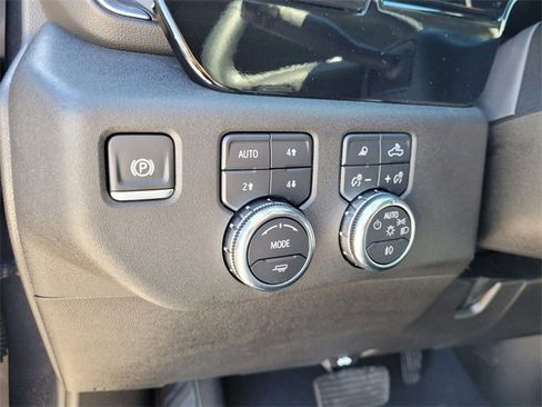 Used 2025 GMC Sierra 2500 SLT w/ SLT Premium Package image 24