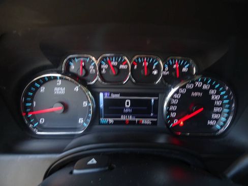 Used 2019 Chevrolet Tahoe LS AWD/4WD image 17