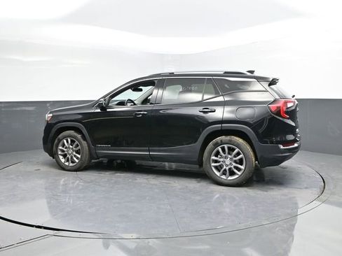 Used 2024 GMC Terrain SLT AWD/4WD image 4