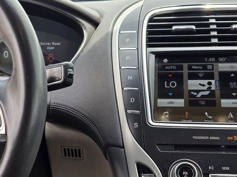Used 2019 Lincoln Nautilus Reserve w/ Cargo Utility Package FWD image 24