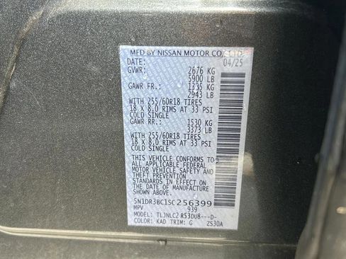 Used 2025 Nissan Pathfinder SV AWD/4WD image 16