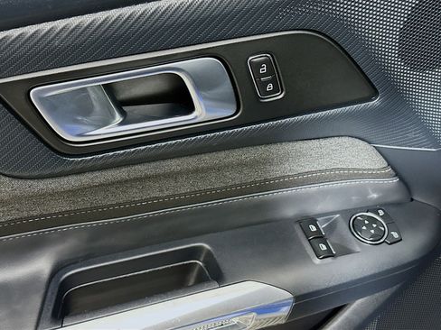 Used 2024 Ford Mustang Coupe image 15