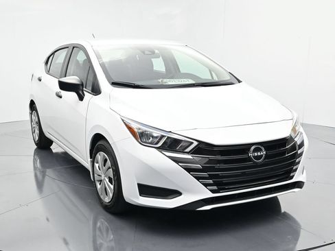 Used 2024 Nissan Versa S w/ Trunk Package FWD image 2