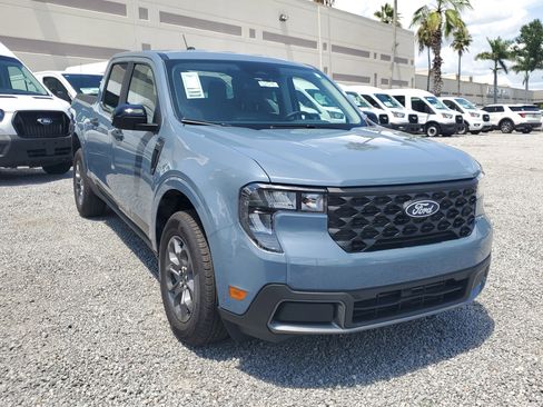 New 2025 Ford Maverick XLT w/ XLT Luxury Package image 2