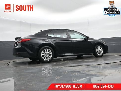 Used 2025 Toyota Camry LE w/ Convenience Package FWD image 39