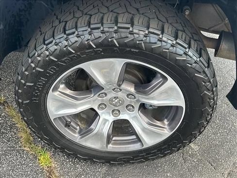 Used 2021 RAM 1500 Laramie AWD/4WD image 37