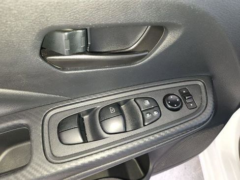 Certified 2025 Nissan Versa S w/ Trunk Package image 28