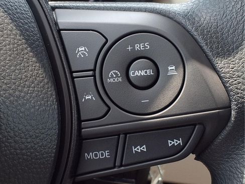 Used 2026 Toyota Corolla LE FWD image 23