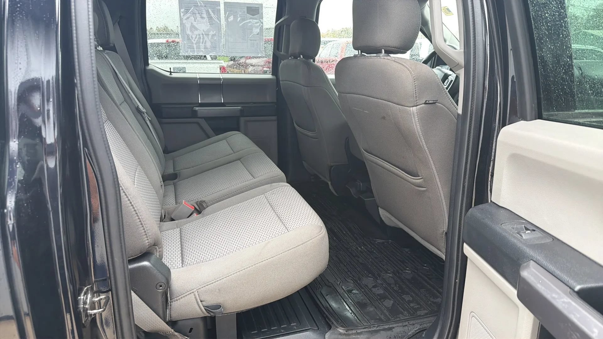 Used 2019 Ford F350 XLT w/ XLT Premium Package AWD/4WD image 16