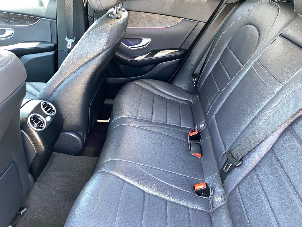 Used 2022 Mercedes-Benz GLC 300 image 13