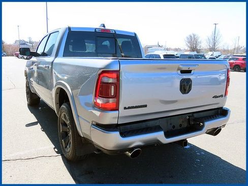 Used 2019 RAM 1500 Laramie AWD/4WD image 5