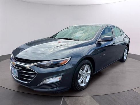 Used 2021 Chevrolet Malibu LS FWD image 1