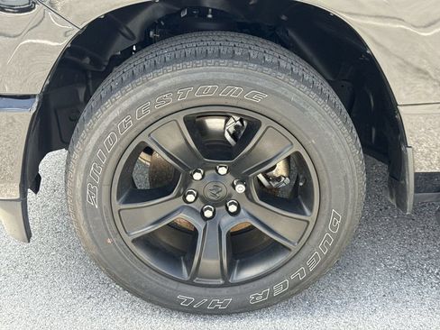 Used 2024 RAM 1500 Big Horn AWD/4WD image 10