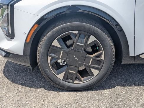 New 2026 Kia Sportage SX FWD image 11