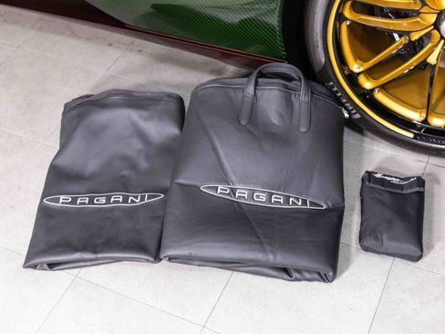 Used 2020 Pagani Huayra image 78