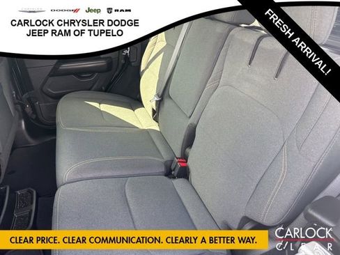 Used 2025 Jeep Wrangler Sahara image 29