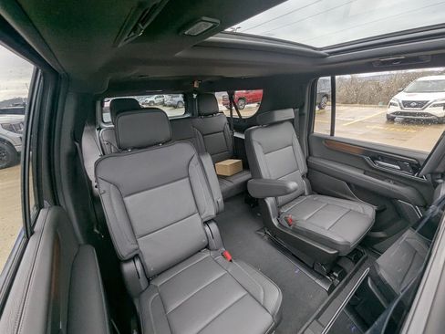 New 2026 GMC Yukon XL Denali w/ Denali Reserve Package image 15