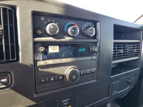 New 2026 GMC Savana 2500 Extended RWD image 22