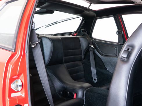 Used 1989 Porsche 944 Turbo image 92