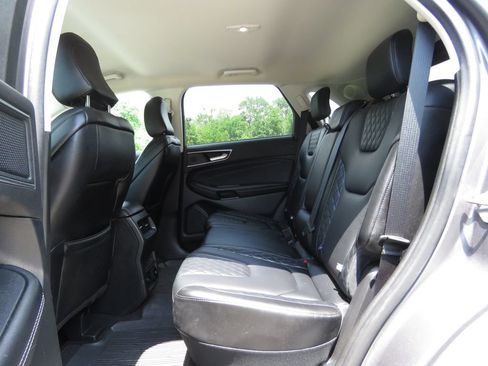 Used 2023 Ford Edge Titanium w/ Cargo Accessory Package AWD/4WD image 20