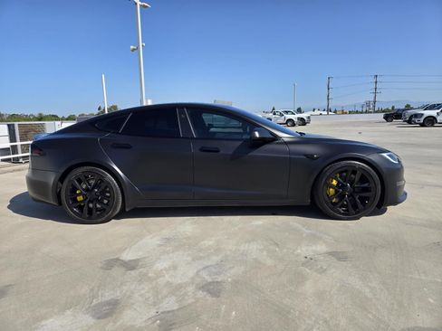 Used 2022 Tesla Model S Plaid AWD/4WD image 2
