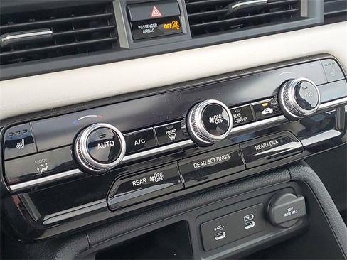 New 2026 Honda Pilot Touring image 30