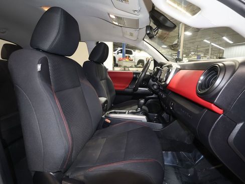 Used 2022 Toyota Tacoma SR5 image 24