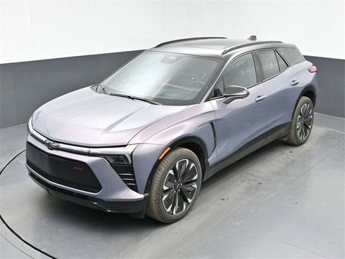 New 2026 Chevrolet Blazer EV RS image 18