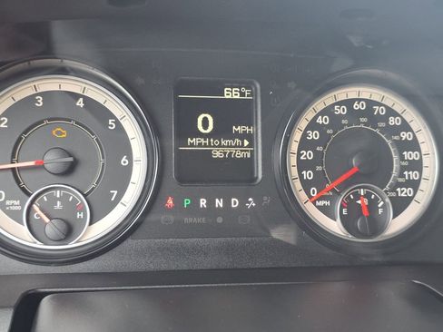 Used 2017 RAM 1500 Express AWD/4WD image 22