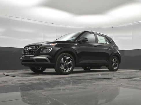 New 2026 Hyundai Venue SEL FWD image 37